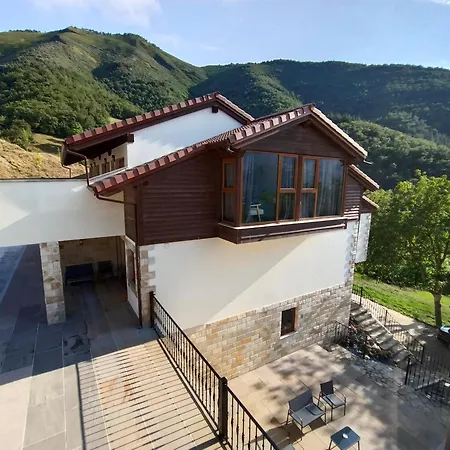 Casamor Rurales En Liébana Apartamento